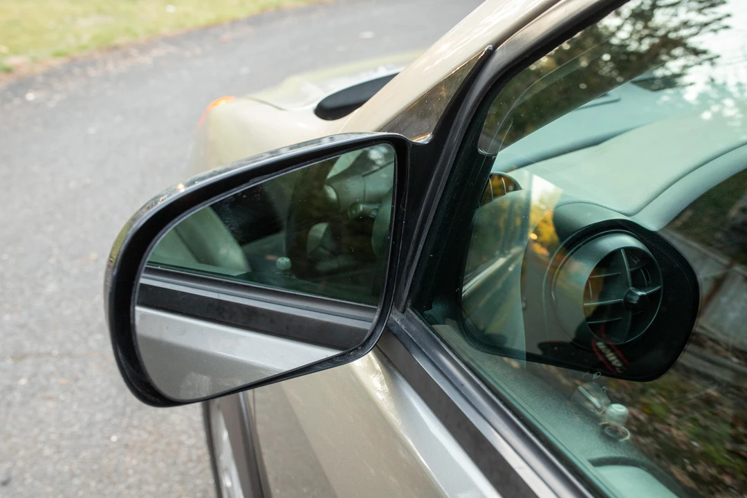 2001 Pontiac Aztek - Image 30 of 31