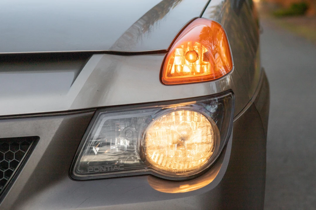 2001 Pontiac Aztek - Image 21 of 31