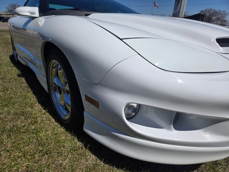 2001 Pontiac Firebird 4th Gen - Image 4 of 21