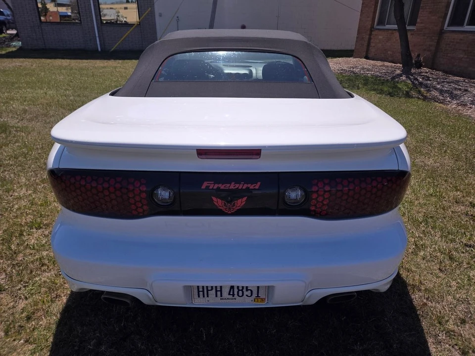 2001 Pontiac Firebird 4th Gen - Image 11 of 21