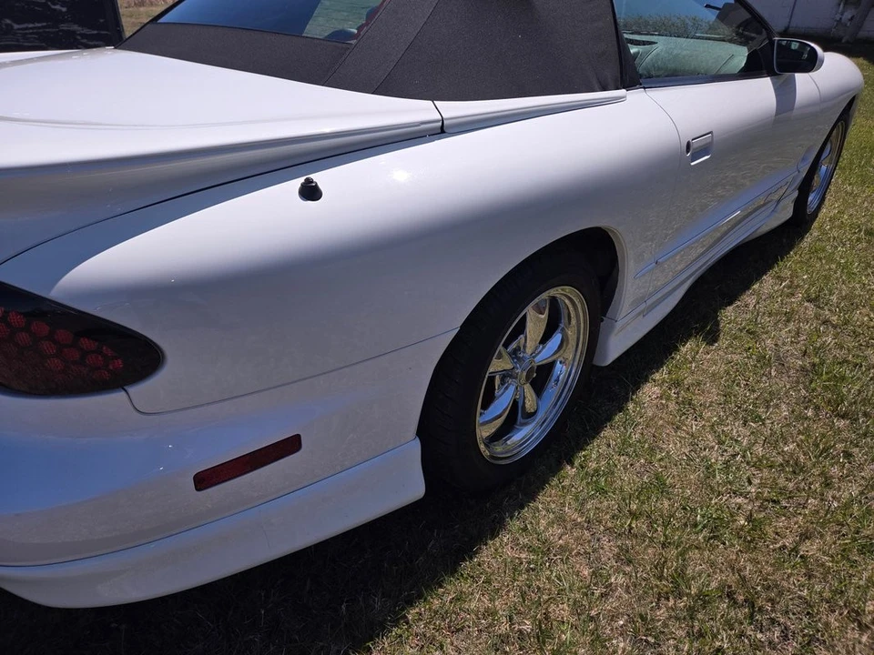 2001 Pontiac Firebird 4th Gen - Image 13 of 21