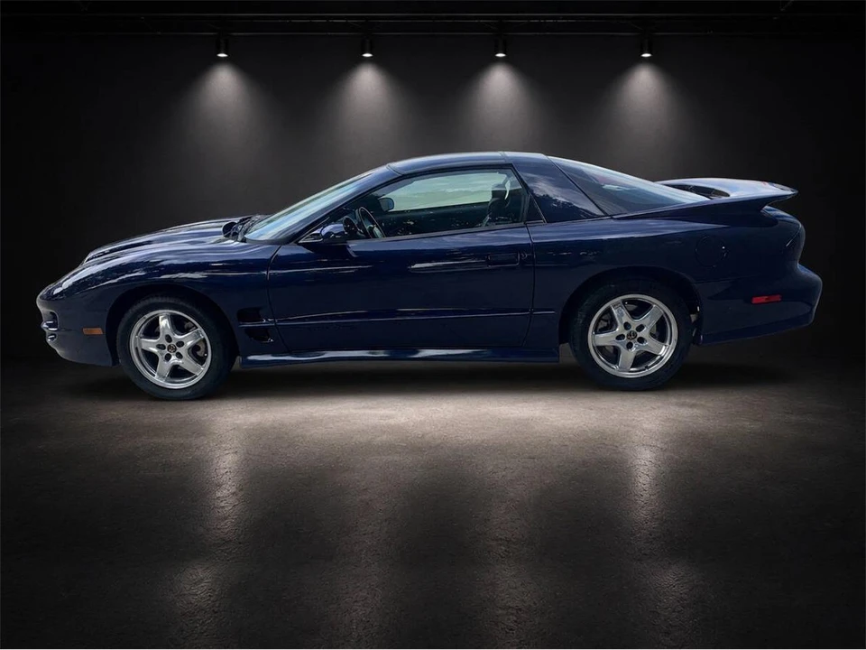 2001 Pontiac Firebird 4th Gen - Image 8 of 21