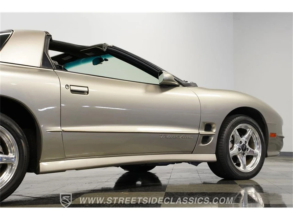 2001 Pontiac Firebird 4th Gen - Image 27 of 31