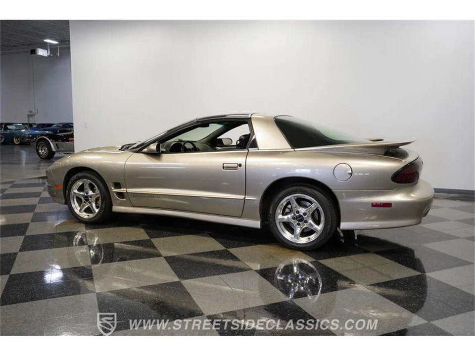 2001 Pontiac Firebird 4th Gen - Image 7 of 31
