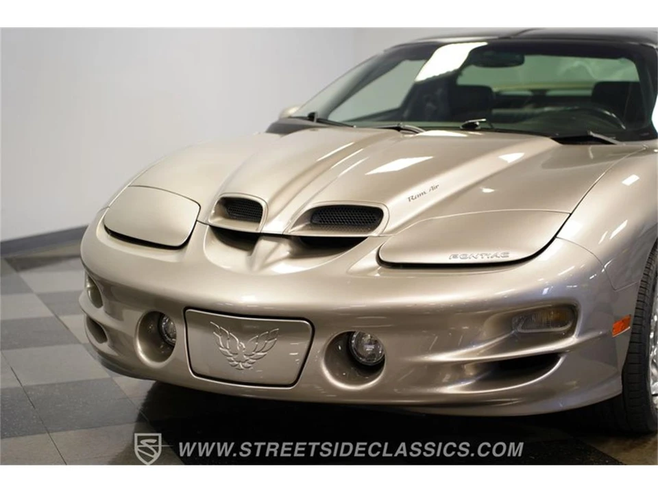 2001 Pontiac Firebird 4th Gen - Image 18 of 31