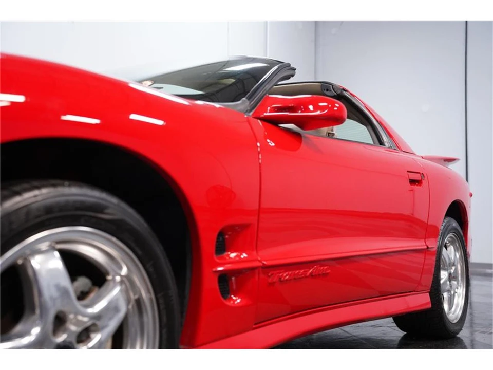 2001 Pontiac Firebird 4th Gen - Image 18 of 31