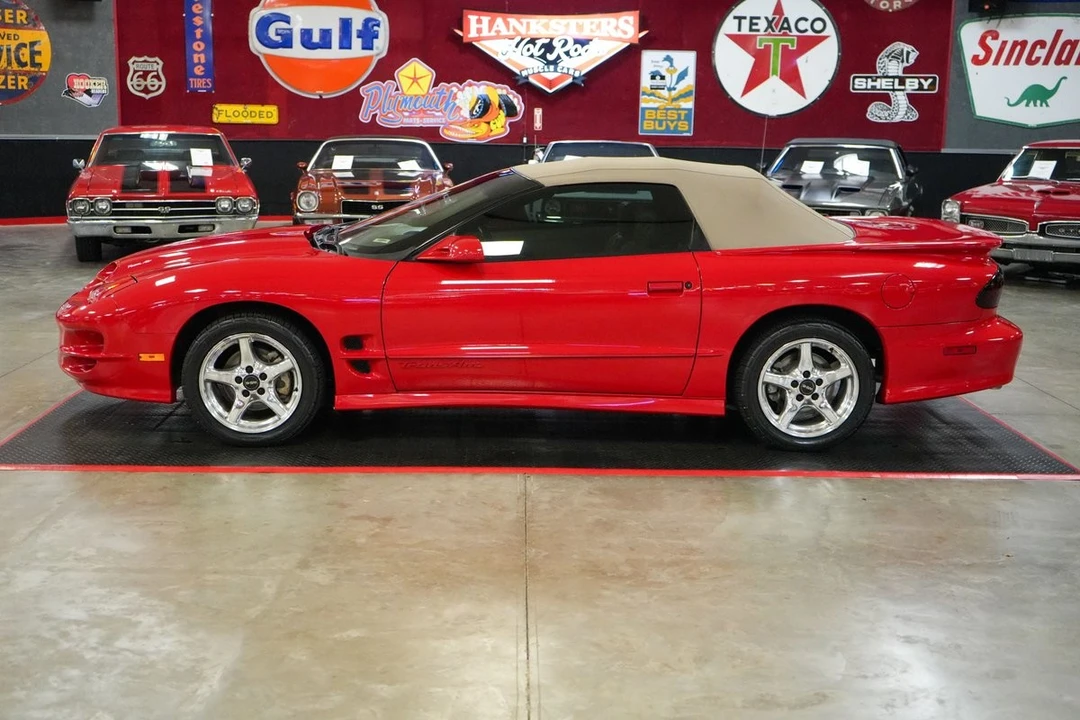 2001 Pontiac Firebird 4th Gen - Image 11 of 31