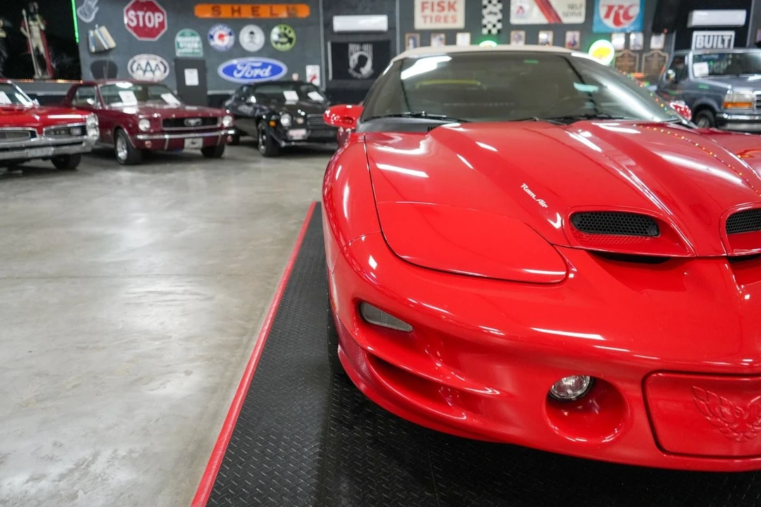 2001 Pontiac Firebird 4th Gen - Image 21 of 31