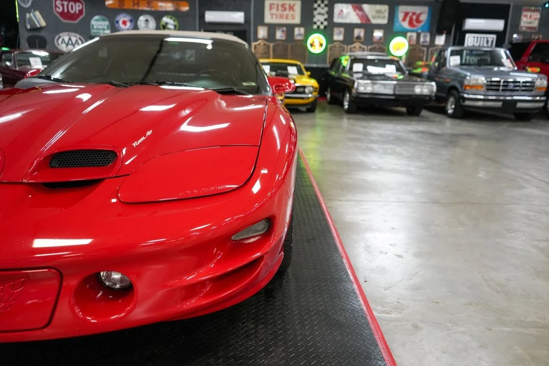 2001 Pontiac Firebird 4th Gen - Image 20 of 31