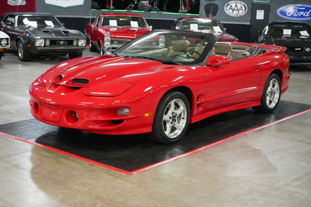 2001 Pontiac Firebird 4th Gen - Image 2 of 31