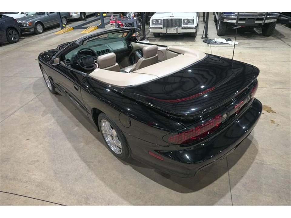 2001 Pontiac Firebird 4th Gen - Image 16 of 31