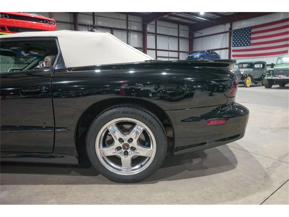 2001 Pontiac Firebird 4th Gen - Image 21 of 31