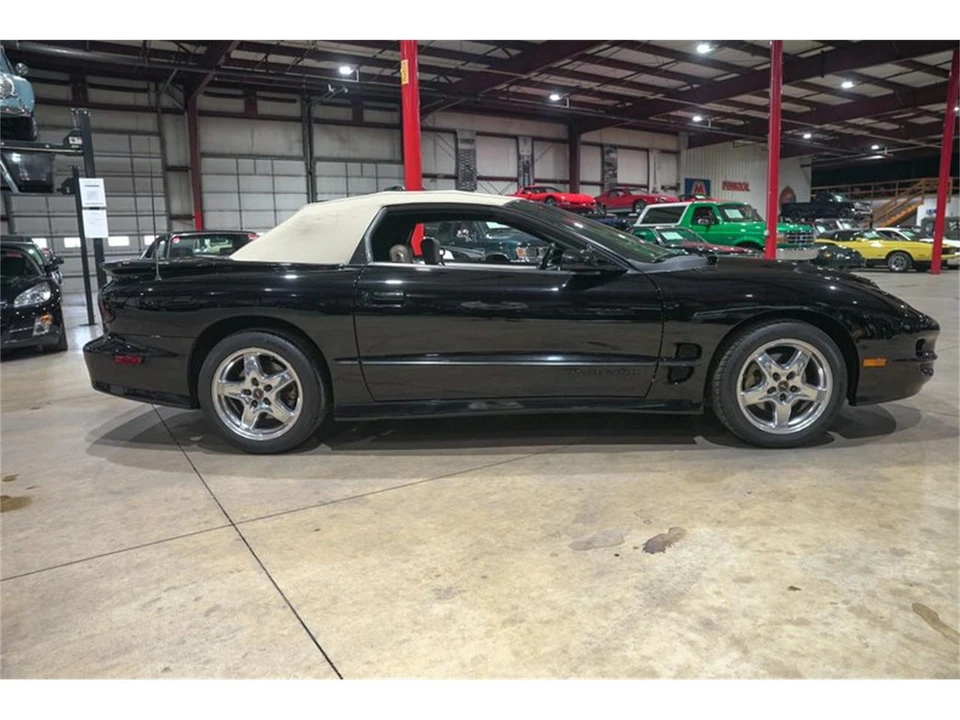 2001 Pontiac Firebird 4th Gen - Image 26 of 31