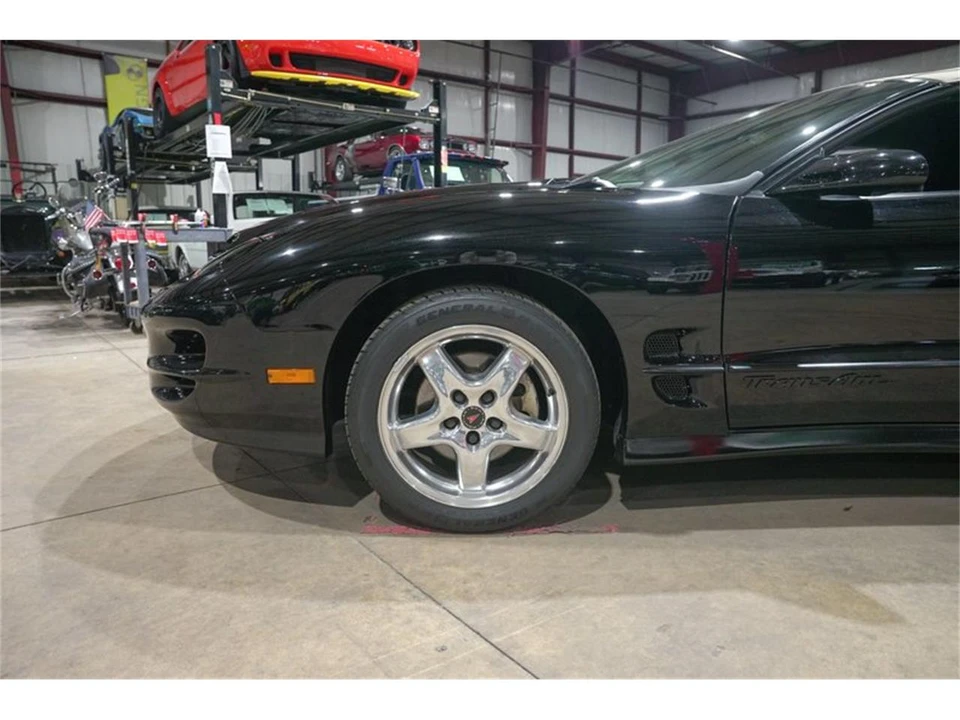 2001 Pontiac Firebird 4th Gen - Image 19 of 31