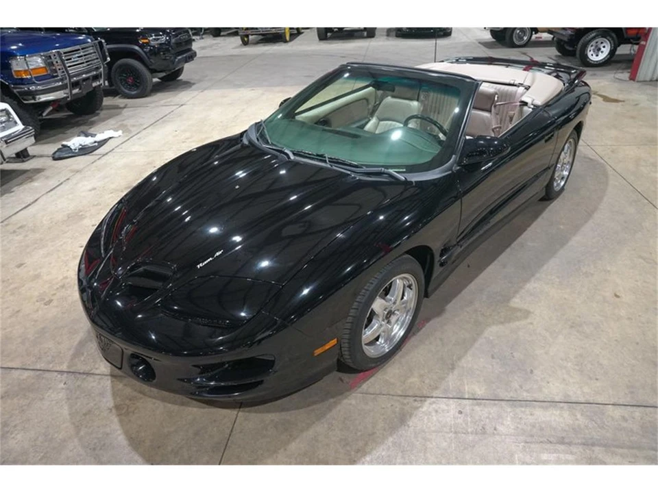 2001 Pontiac Firebird 4th Gen - Image 15 of 31