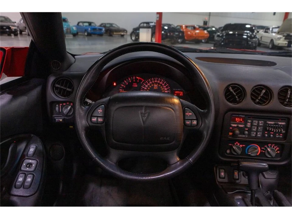 2001 Pontiac Firebird 4th Gen - Image 11 of 31