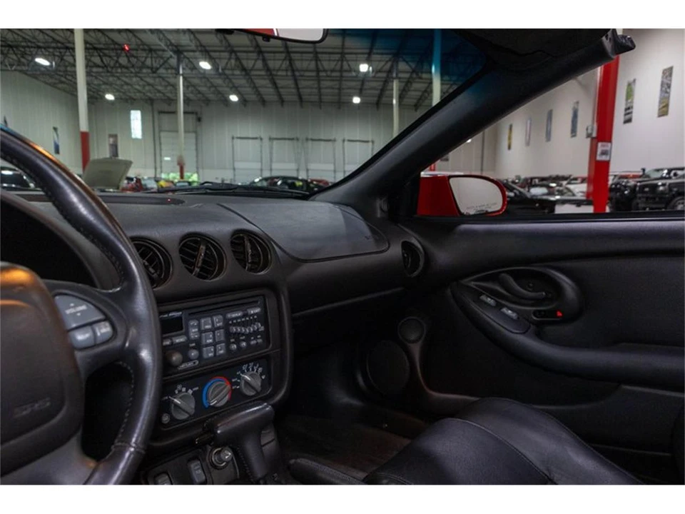 2001 Pontiac Firebird 4th Gen - Image 10 of 31