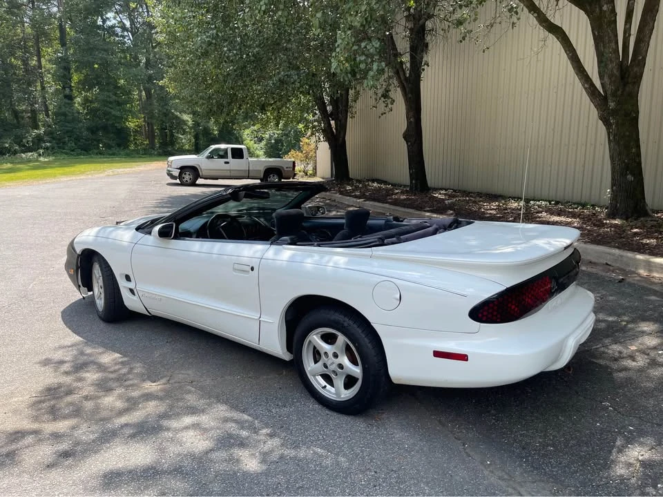 2001 Pontiac Firebird 4th Gen - Image 4 of 10