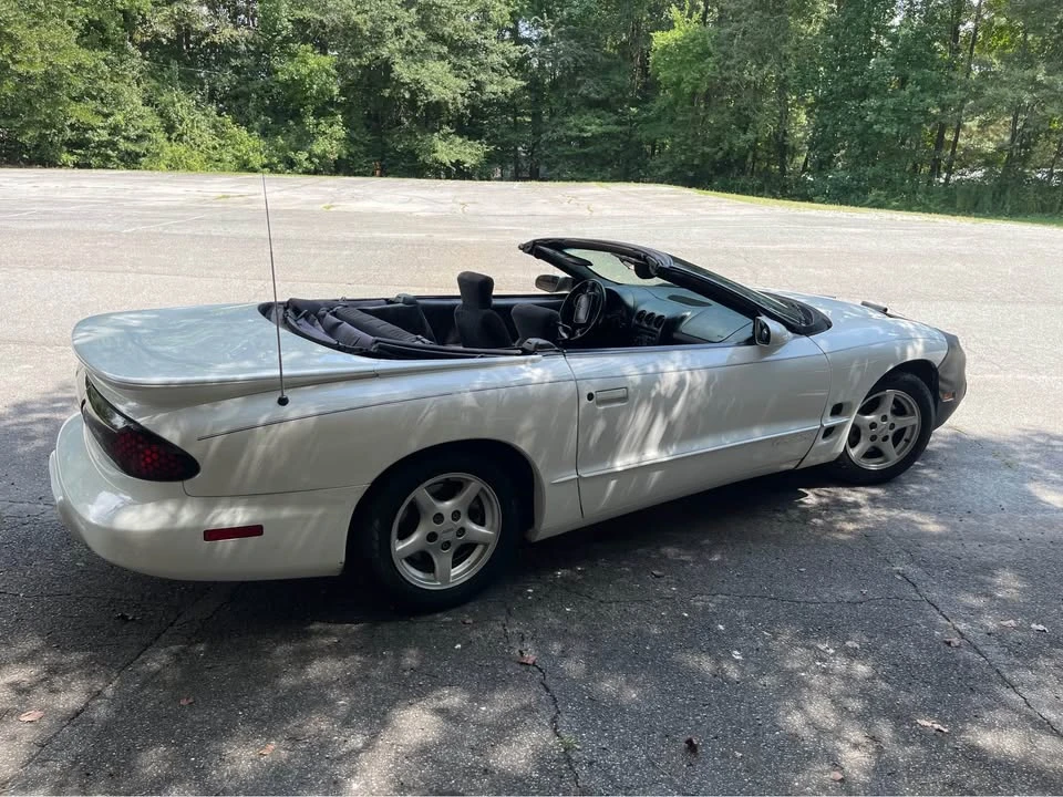 2001 Pontiac Firebird 4th Gen - Image 6 of 10