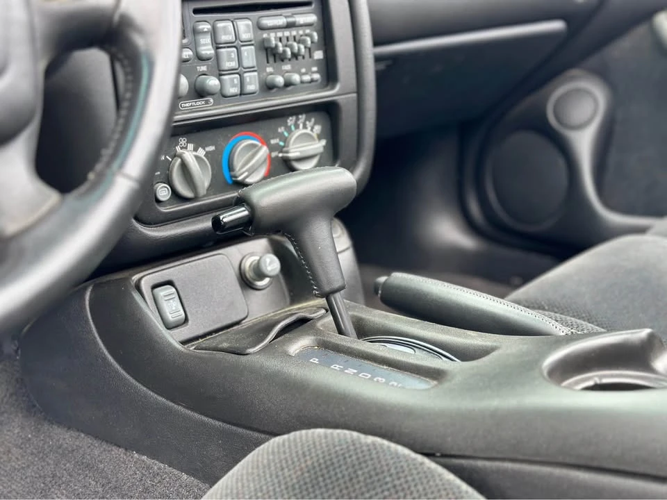 2001 Pontiac Firebird 4th Gen - Image 10 of 12
