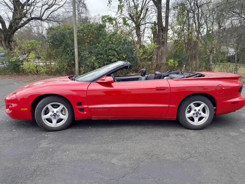 2001 Pontiac Firebird 4th Gen - Image 2 of 14