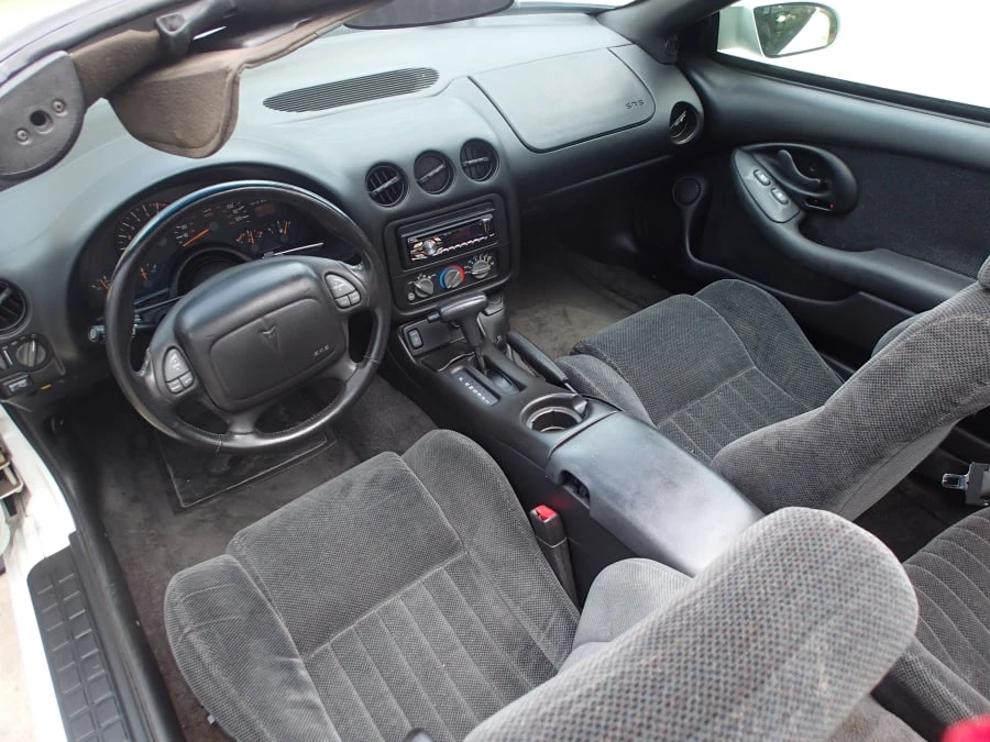 2001 Pontiac Firebird 4th Gen - Image 4 of 11