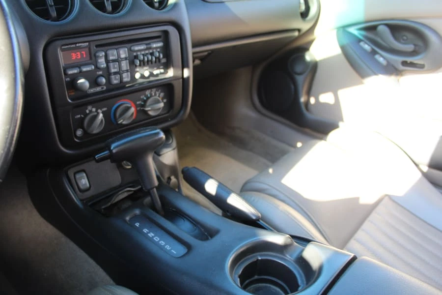 2001 Pontiac Firebird 4th Gen - Image 9 of 25