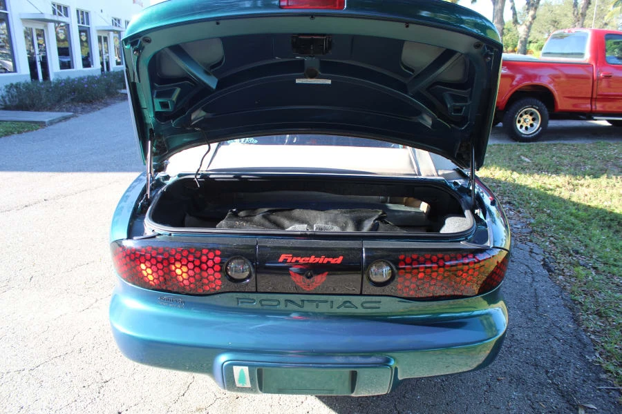 2001 Pontiac Firebird 4th Gen - Image 13 of 25