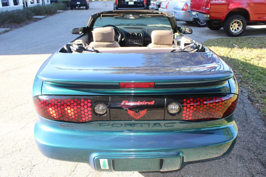 2001 Pontiac Firebird 4th Gen - Image 16 of 25