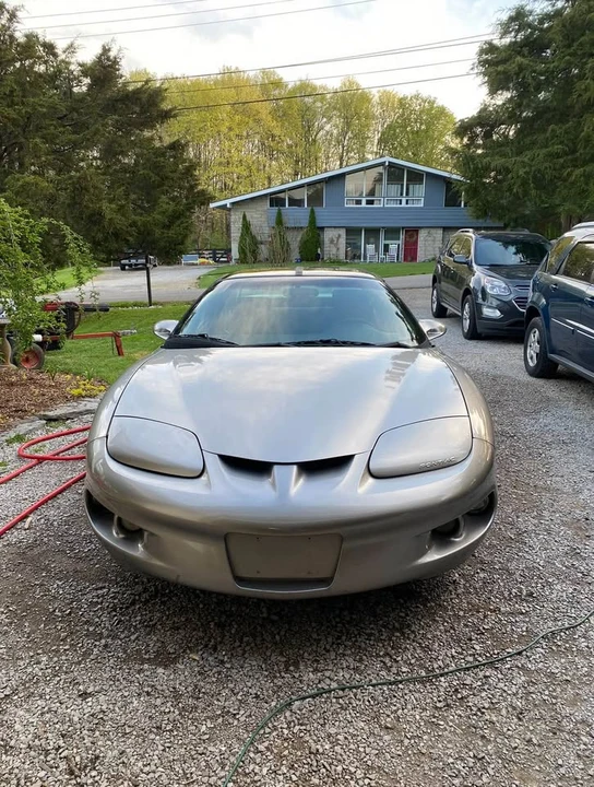 2001 Pontiac Firebird 4th Gen - Image 2 of 8