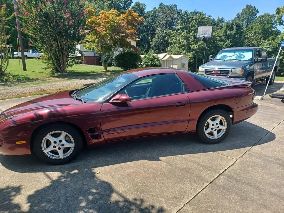 2001 Pontiac Firebird 4th Gen - Image 2 of 7