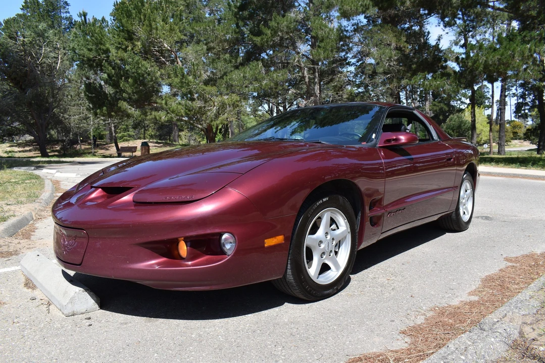 2001 Pontiac Firebird 4th Gen - Image 4 of 31