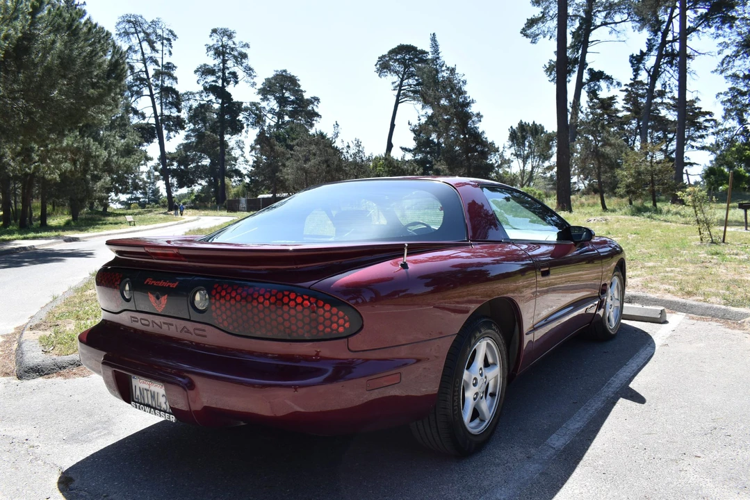 2001 Pontiac Firebird 4th Gen - Image 9 of 31