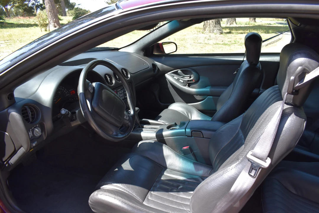 2001 Pontiac Firebird 4th Gen - Image 16 of 31