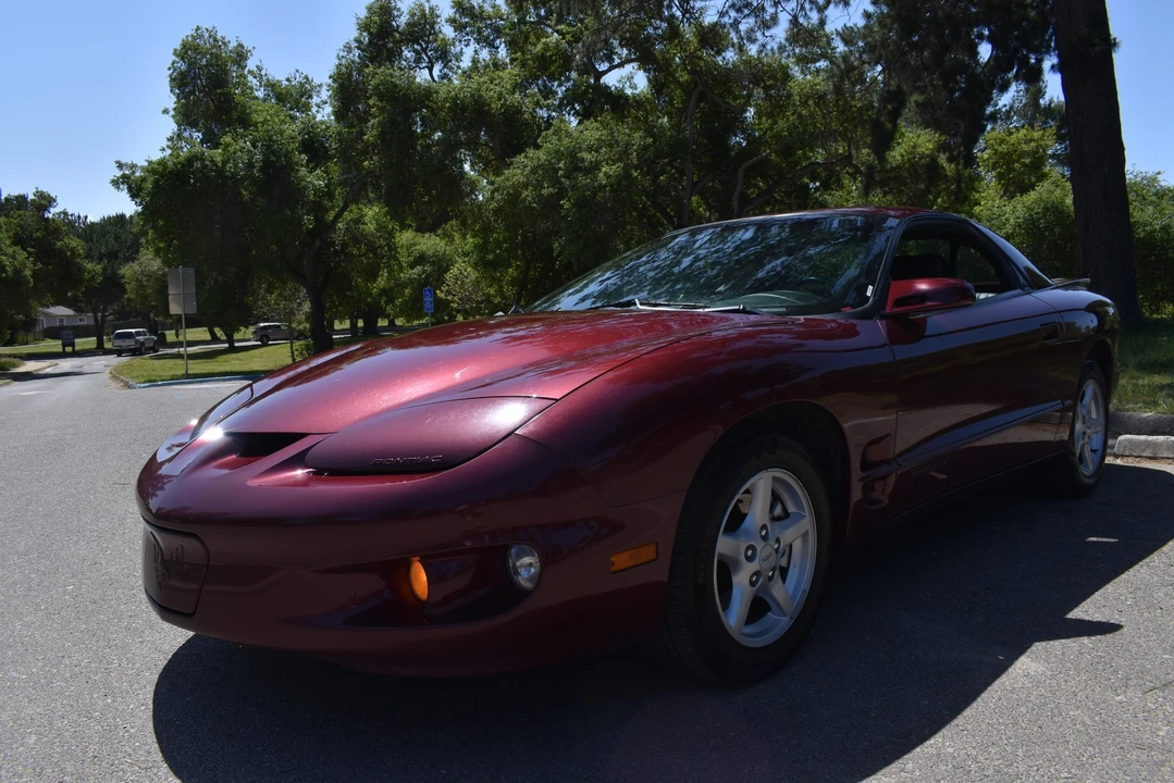 2001 Pontiac Firebird 4th Gen - Image 2 of 31