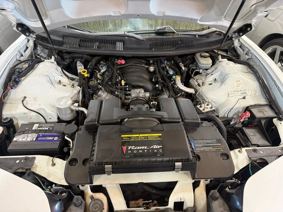 2001 Pontiac Firebird 4th Gen - Image 12 of 31