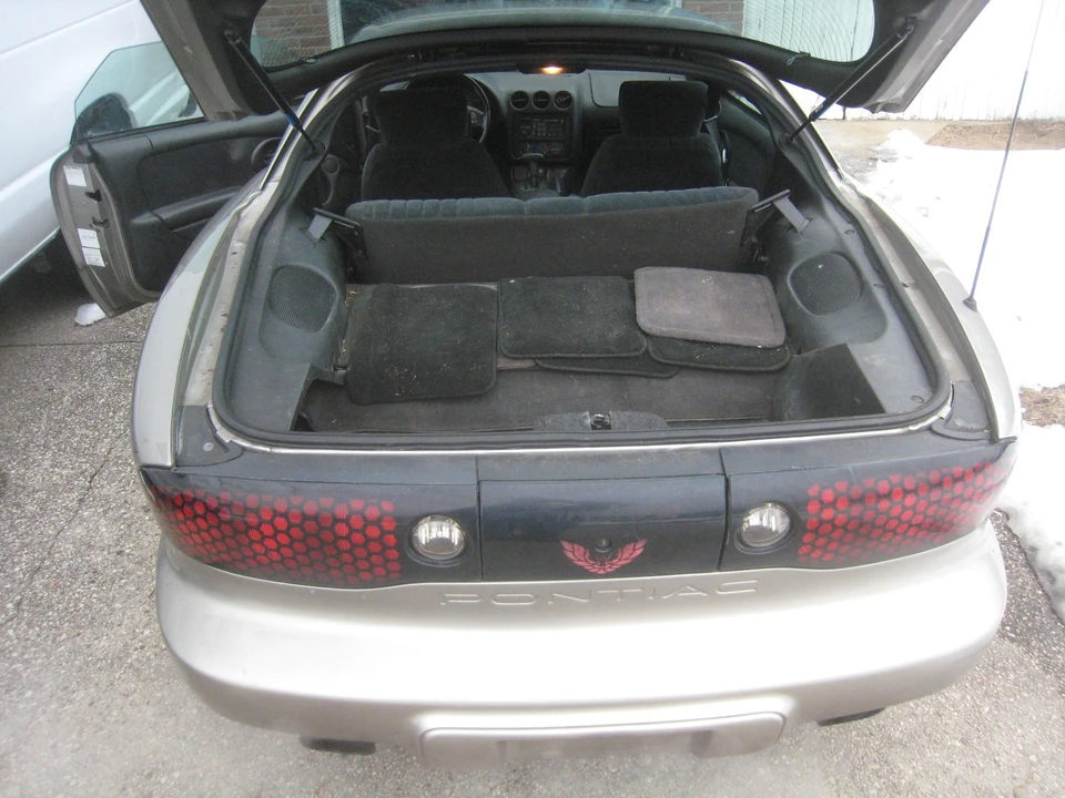 2001 Pontiac Firebird 4th Gen - Image 9 of 21