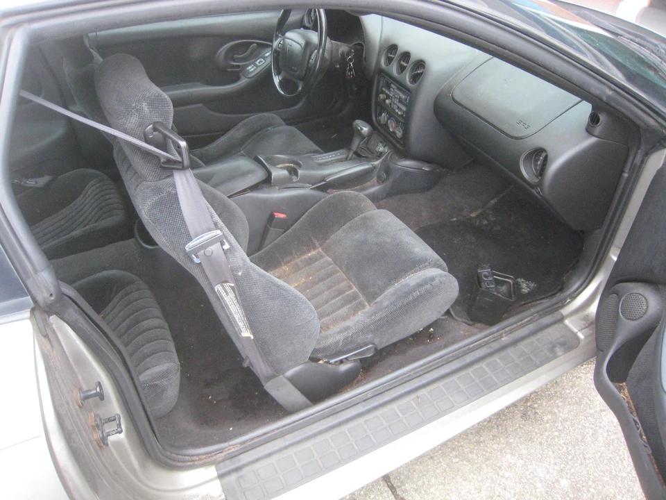 2001 Pontiac Firebird 4th Gen - Image 14 of 21
