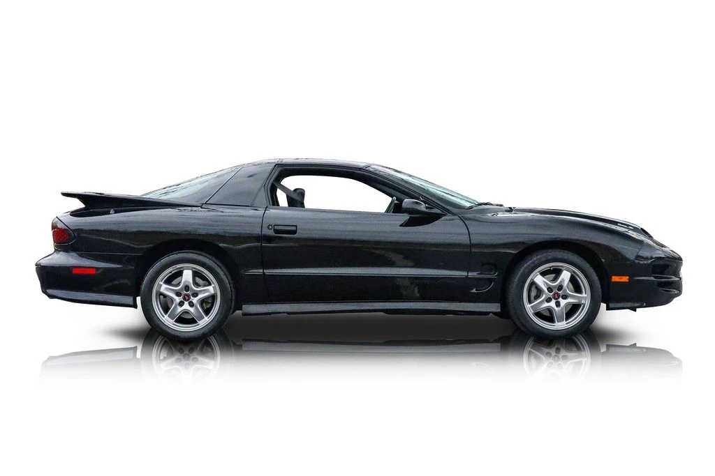 2001 Pontiac Firebird 4th Gen - Image 2 of 12