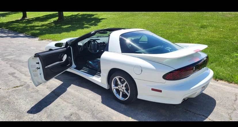 2001 Pontiac Firebird Formula 4th Gen - Image 5 of 9