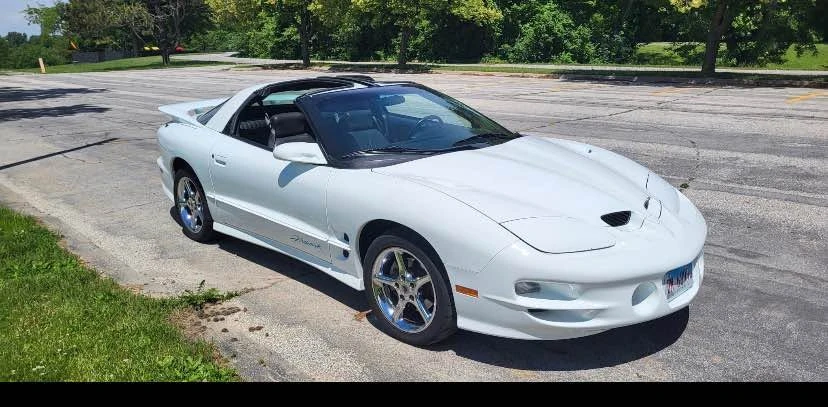 2001 Pontiac Firebird Formula 4th Gen - Image 2 of 9