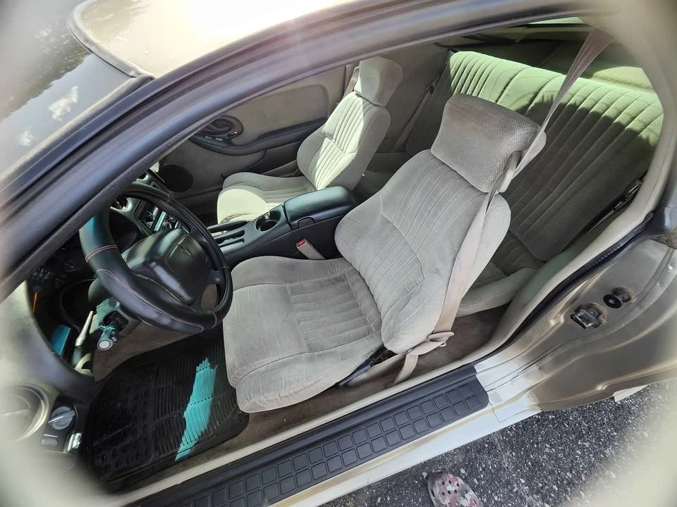 2001 Pontiac Firebird Formula 4th Gen - Image 6 of 8