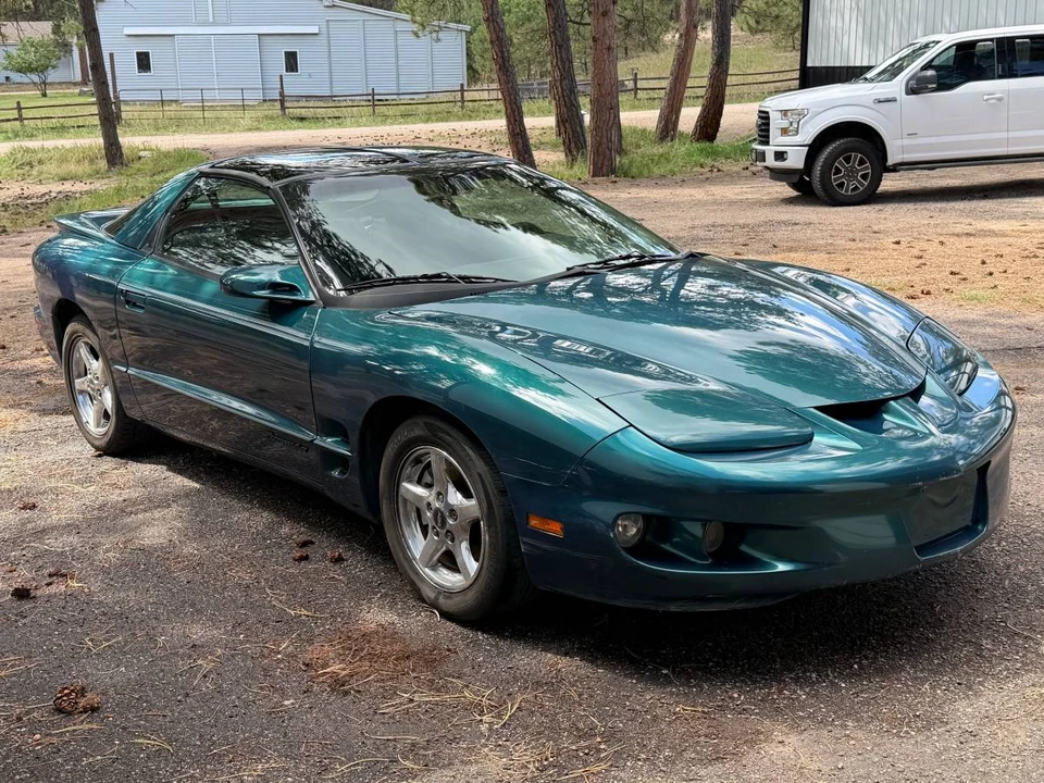 2001 Pontiac Firebird Formula 4th Gen - Image 7 of 10