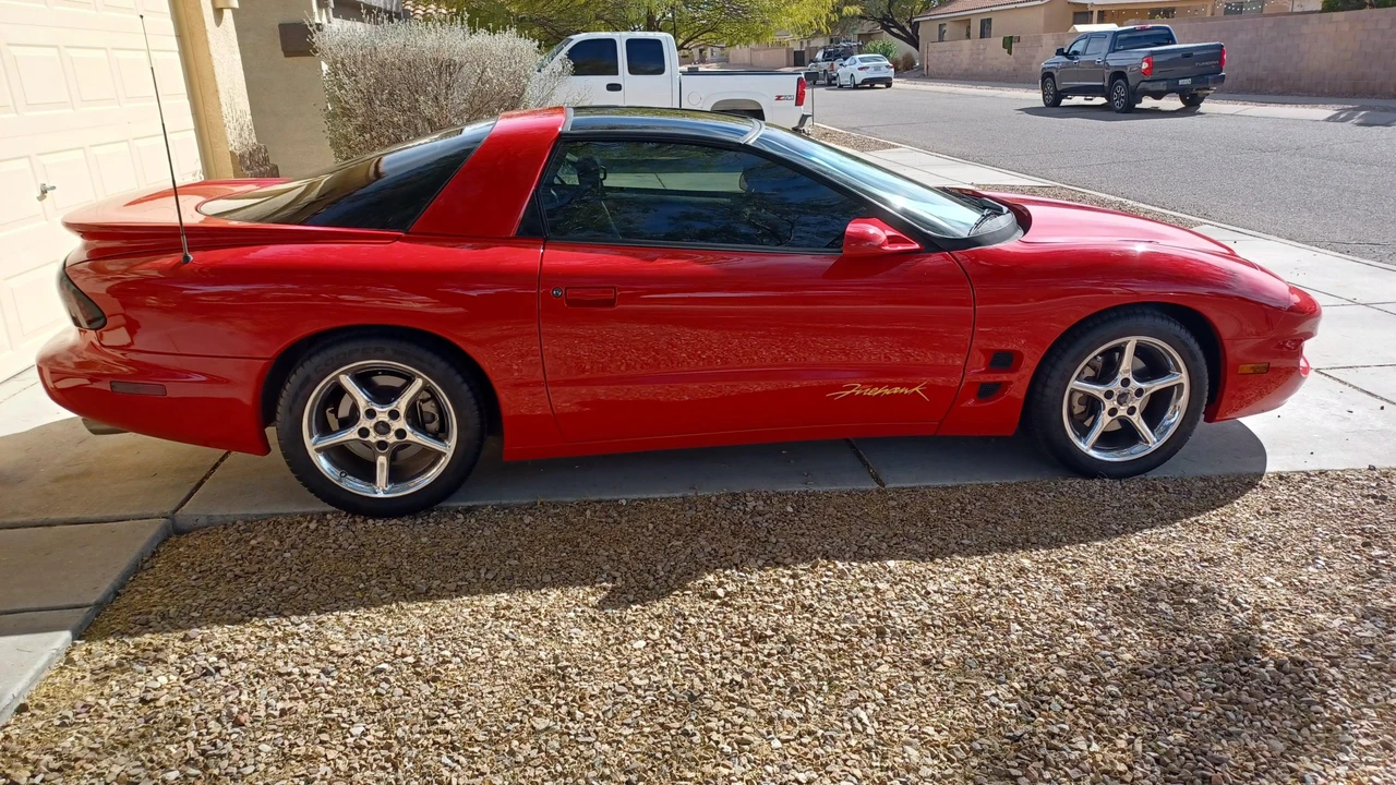 2001 Pontiac Firebird 4th Gen - Image 12 of 31