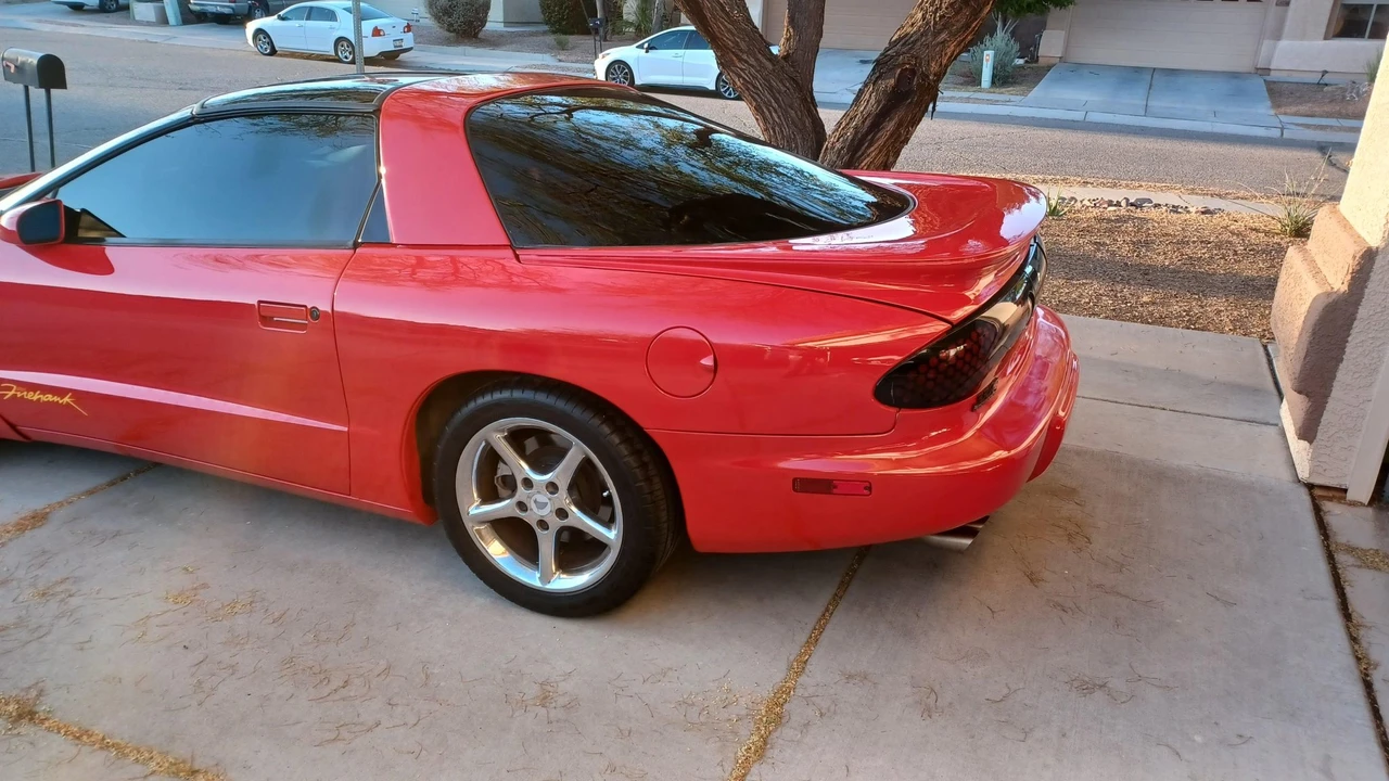 2001 Pontiac Firebird 4th Gen - Image 14 of 31