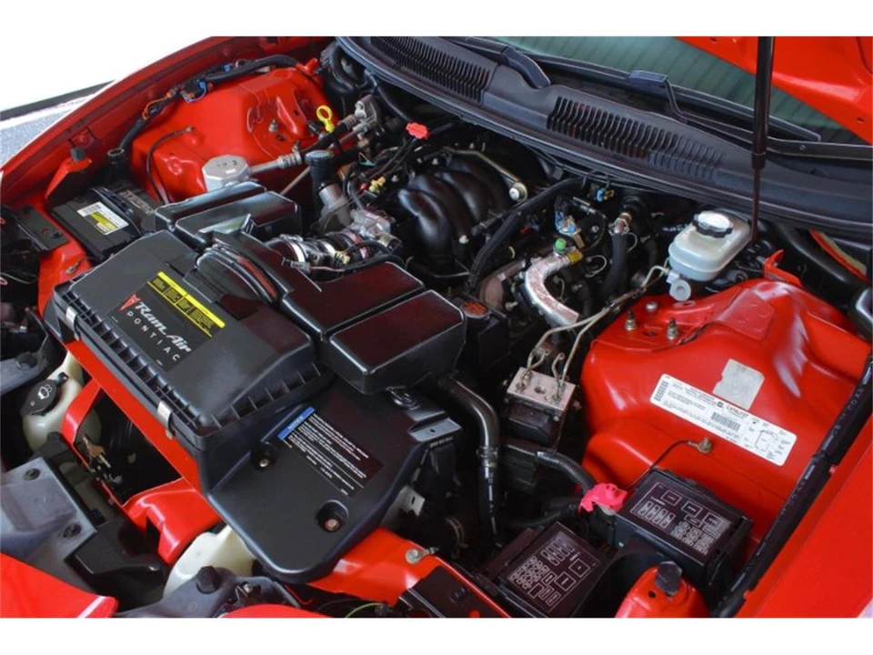 2001 Pontiac Firebird 4th Gen - Image 11 of 15