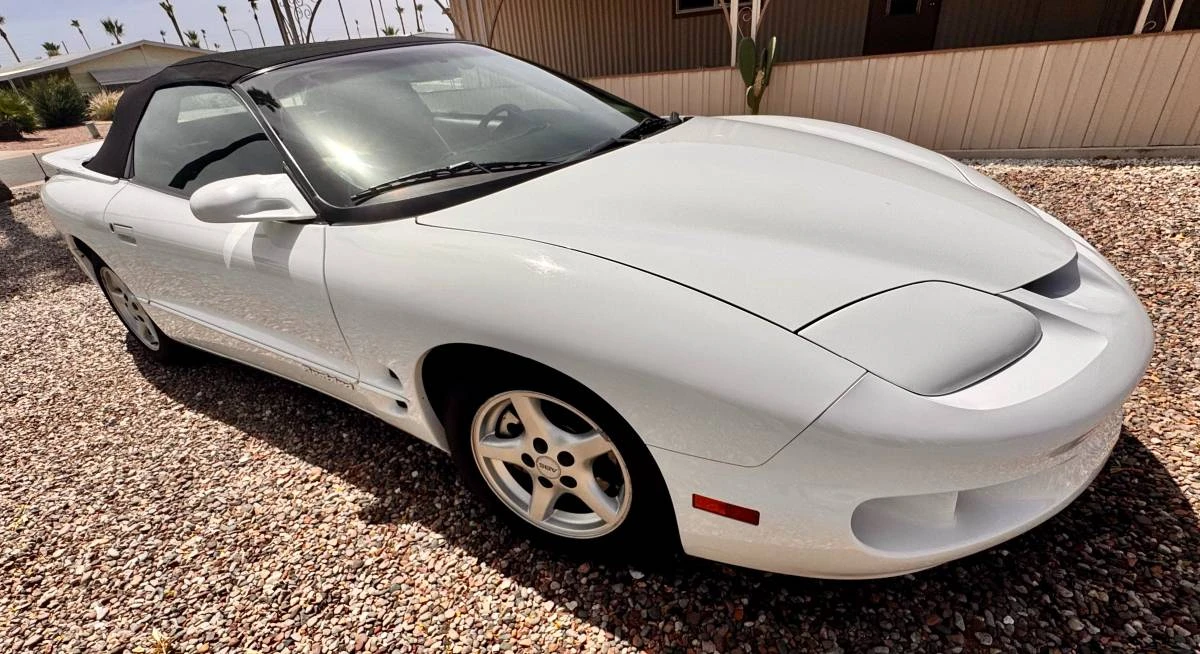 2001 Pontiac Firebird 4th Gen - Image 2 of 9