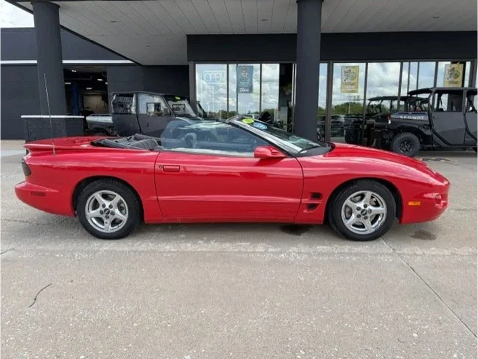 2001 Pontiac Firebird 4th Gen - Image 10 of 18
