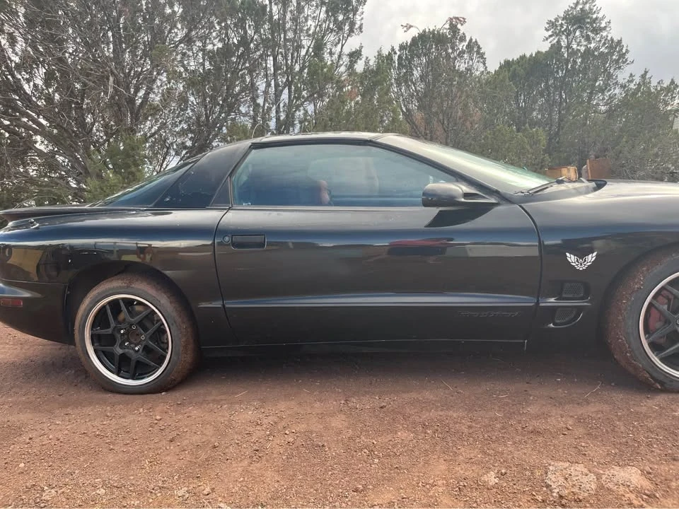 2001 Pontiac Firebird 4th Gen - Image 11 of 18