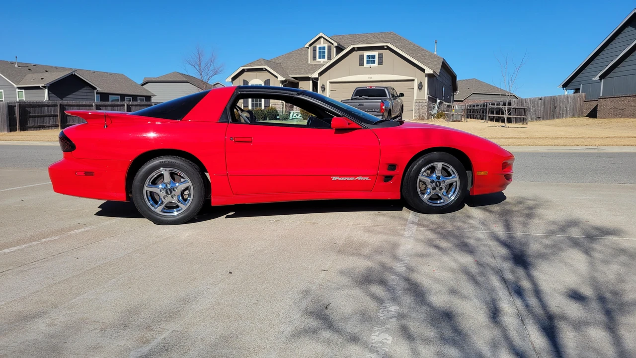2001 Pontiac Firebird Trans Am 4th Gen - Image 8 of 11